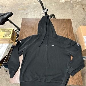 Discovery Expedition hoodie men’s medium, black, slightly used